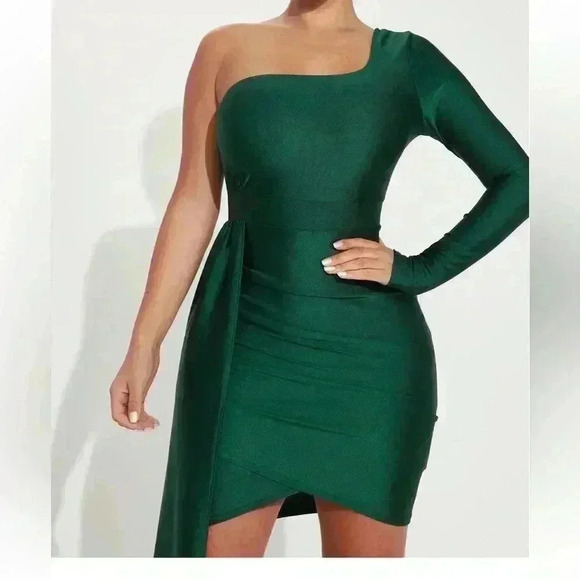 Women’s Waiting for ur love mini dress hunter size 4 - Picture 2 of 6